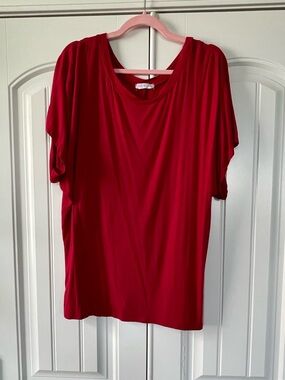 Women’s Red Short-Sleeve Free to Live Tee size 16-18